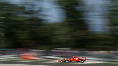 F1, Gp Monza: Raikkonen fermo in partenza, Hamilton in testa