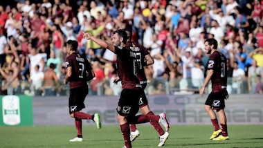 Serie B, Salernitana-Avellino 3-1: ai granata il derby campano