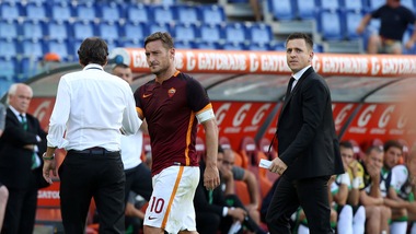 Roma-Sassuolo 2-2: pari con Totti e Salah