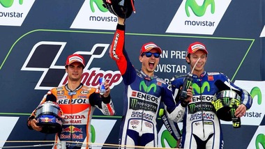 MotoGp, trionfa Lorenzo. Rossi resiste: è terzo!