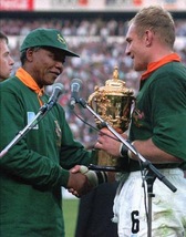Storico, Mandela nella "Hall of Fame" del rugby