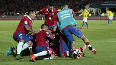 Cile, Vargas e Sanchez stendono il Brasile