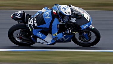 Moto3: retrocessi Oliveira e Navarro, prima fila tutta italiana