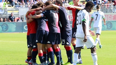 Il Cagliari torna in vetta. Cesena ko al Sant'Elia