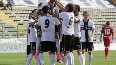 Parma, basta Saporetti. Ribelle ko in casa