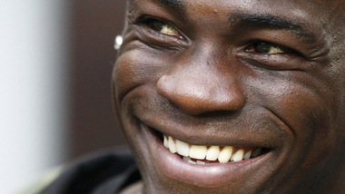 Anche Balotelli al fianco di Valentino Rossi