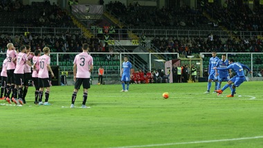 Palermo-Empoli 0-1, decide una magia di Saponara