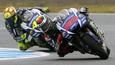 Rossi vs Lorenzo, Vallelunga apre ai tifosi: gara in tv e parata in pista