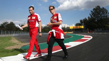 MotoGp, Vettel: «Bravo Rossi, fatto tutto il possibile»