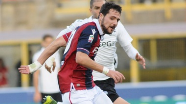 Bologna, Destro ko. Trauma alla caviglia