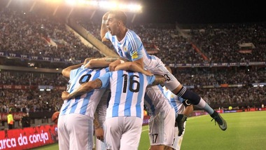 Qualificazioni Mondiali 2018, Argentina-Brasile 1-1: assist di Higuain per Lavezzi