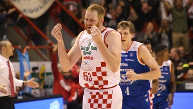 Pistoia, prima all'overtime, Virtus ultima da sola