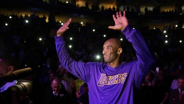 Bryant dice addio, le star si inchinano