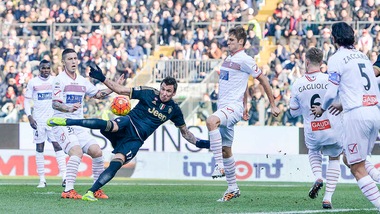 Serie A Carpi-Juventus 2-3: Borriello, poi Mandzukic (2), Pogba, aut.Bonucci