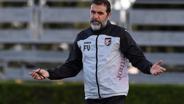 Serie A Palermo, Viviani: «Emozionato per il debutto in panchina»