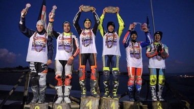 Moto, Valentino Rossi: che festa per la "100 km dei campioni"