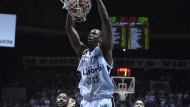 Basket Serie A, Virtus-Pesaro, chi perde è ultimo