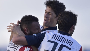 Serie B, Latina-Cagliari 1-3: Rastelli ancora in testa