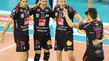 Cucine Lube senza problemi con Milano, 3-0