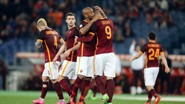 Serie A, Roma-Palermo 5-0: che manita ai rosanero!