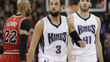 Cousins fa la differenza, Belinelli batte Gallinari