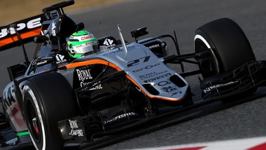 F1, Barcellona: Hulkenberg leader, per la Ferrari pochi giri