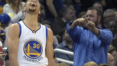 Curry, ancora Curry, irresistibilmente Curry!