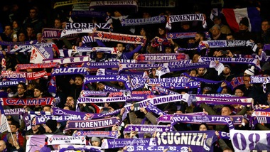 Fiorentina, a Londra ignobile coro antisemita contro David Guetta: «Mauthausen ti aspetta»