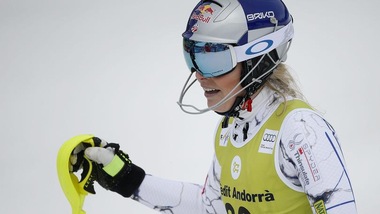 Vonn, eroina della neve: gareggia nonostante l'infortunio!