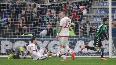 Risultati Serie A: Sassuolo-Milan 2-0, Bologna-Carpi 0-0, Frosinone-Udinese 2-0