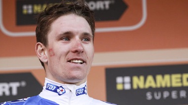 Milano-Sanremo, trionfa il francese Demare: il primo degli italiani è Pozzato