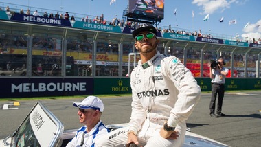 F1, Hamilton: «Dobbiamo migliorare le partenze»