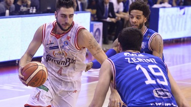 Basket Serie A, Reggio Emilia sprint vincente