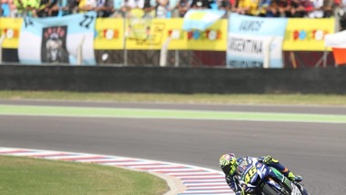 MotoGp: pioggia in Argentina, annullato warm up supplementare