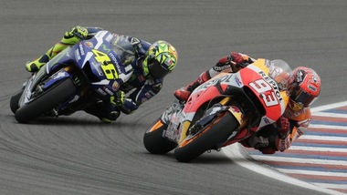 MotoGp, Gp Argentina: Marquez vince su Rossi, disastro Ducati