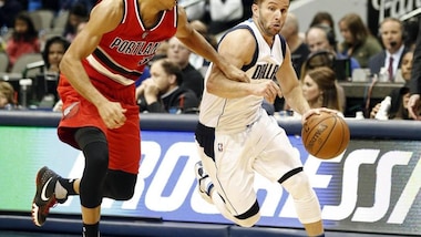 Barea affossa i Rockets, Dallas vede i playoff