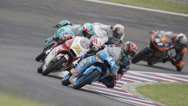Moto3 Austin, la pioggia premia Oettl