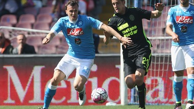 Verona, vicina la rescissione per Juanito Gomez. Il Chievo cede Mansi al NK Hrvatini Ankaran