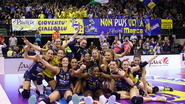 Imoco Conegliano prima finalista scudetto. Eliminata Modena