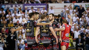Perugia che colpaccio! 3-0 alla Lube e va in finale