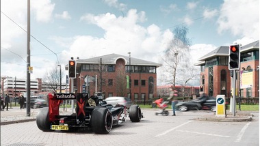F1, una monoposto per le strade di Manchester