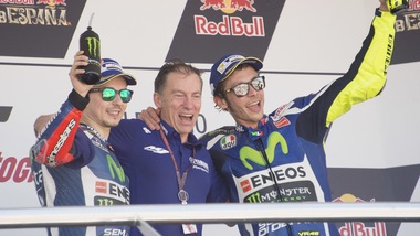 MotoGp Yamaha, Jarvis promette: «Tratteremo Lorenzo come Rossi»