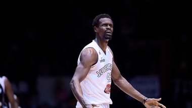 Della Valle affonda Bologna, retrocede la Virtus