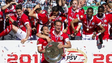 Eredivisie, il Psv Eindhoven beffa l'Ajax e si laurea Campione