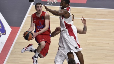 Basket Eurolega, De Colo fa 30, CSKA in finale
