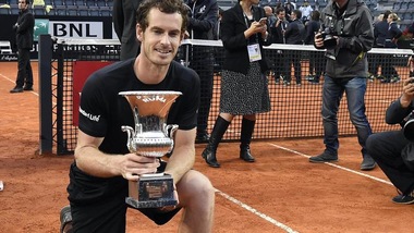 Tennis, Internazionali d'Italia: Murray Re di Roma, Djokovic si arrende