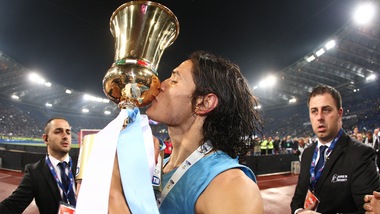 20 maggio 2012, il Napoli di Mazzarri alza la Coppa Italia: è il primo trofeo di De Laurentiis