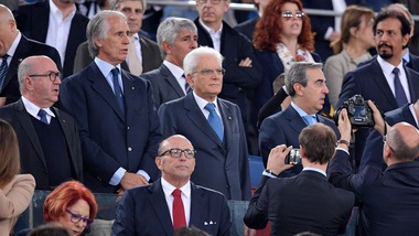 Coppa Italia, le maglie di Juve e Milan per Mattarella