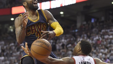 Cleveland fa tris, Finali vicine