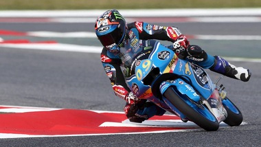 Moto3 Catalogna, prima vittoria per Navarro